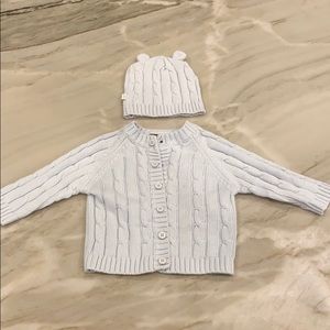 Matching sweater and hat!